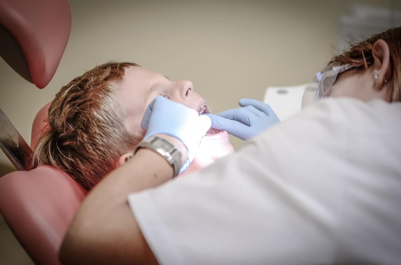 Jak przezwyciężyć strach przed dentystą?